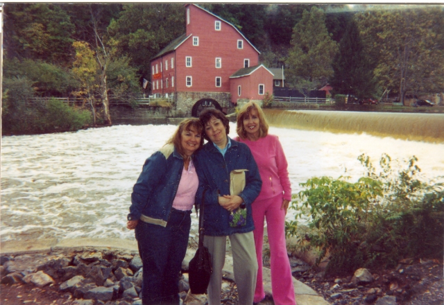 Carol (Mastrangelo) Horling with friend Dotty and classmate Maureen (OBrien) Toth in Clinton